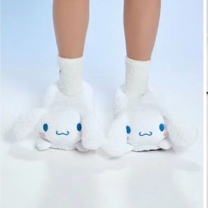 Hello Kitty and Friends X Forever21 Collection Cinnamoroll Slippers Size M